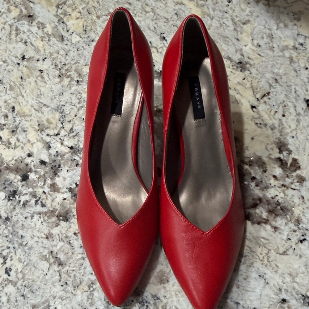 Red Pointed-Toe Women's Pumps by
